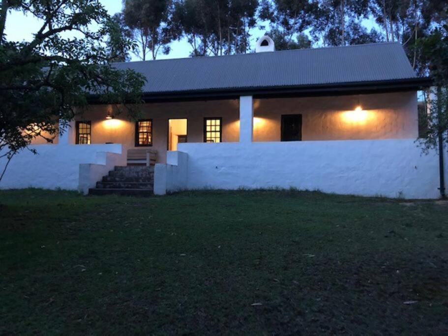 The Little Farmhouse Stanford Exterior photo